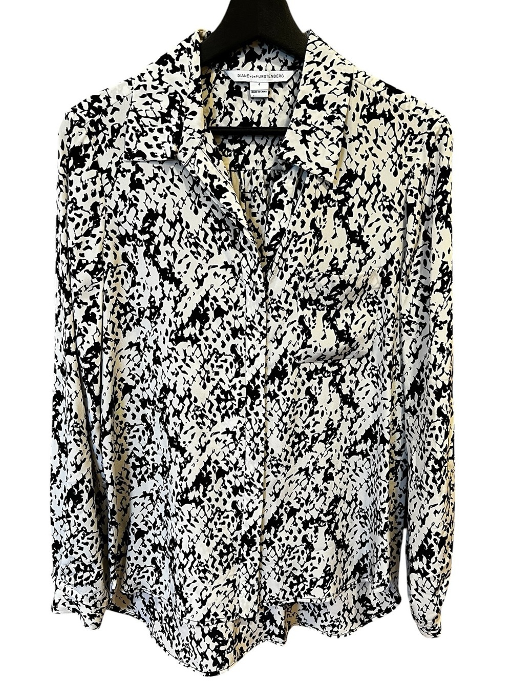 Diane Von Furstenberg Button Front Blouse Black Ivory Snake Print Size 4 Office